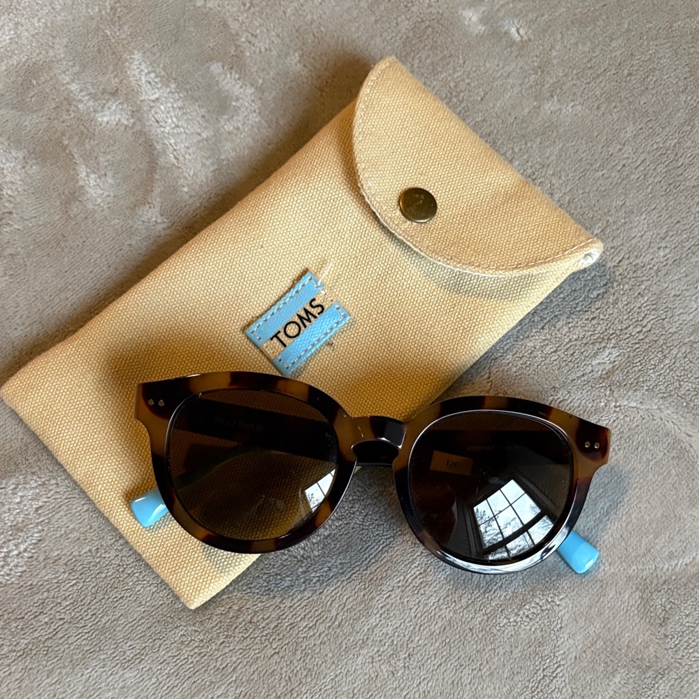 TOMS Tortoise Sunglasses with Light Blue Tips